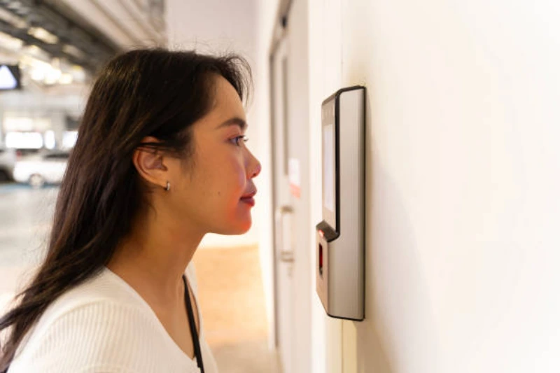 Controle de acesso biométrico para condomínios